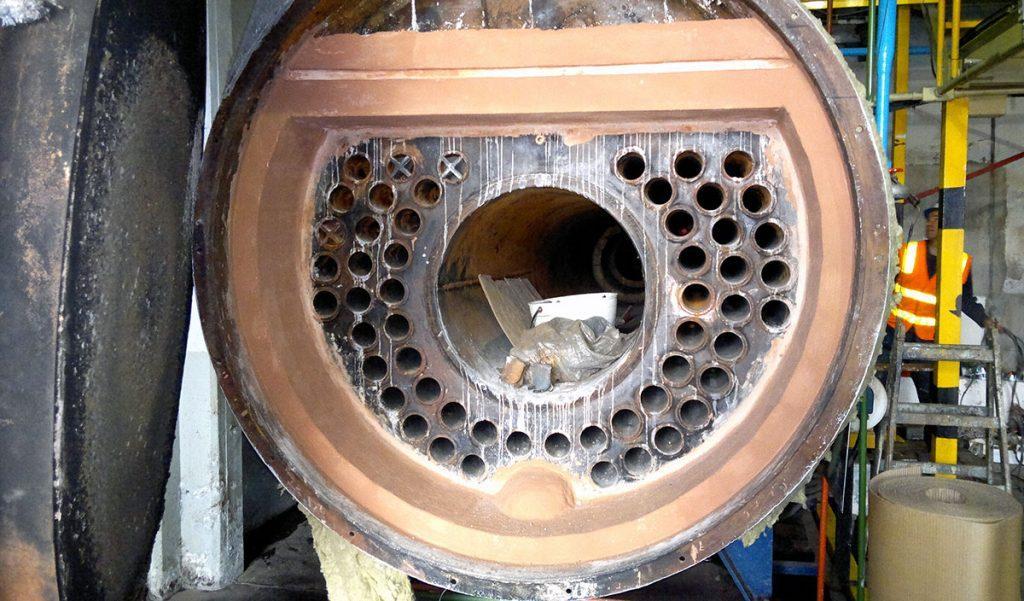 Cocacola-GV-Reparaciones-con-concreto-refractario